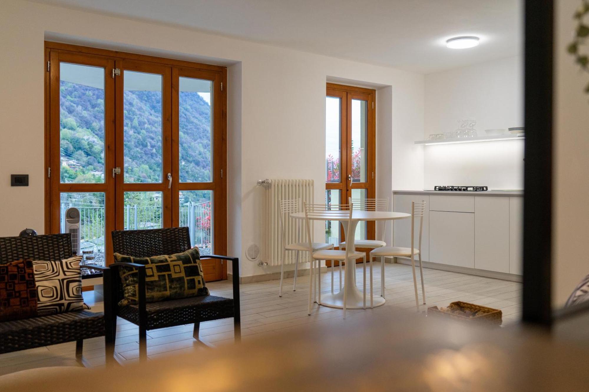 Vista Dolce Isola _ Lakeview Pool, Terrace & Garden Apartment Argegno Rom bilde